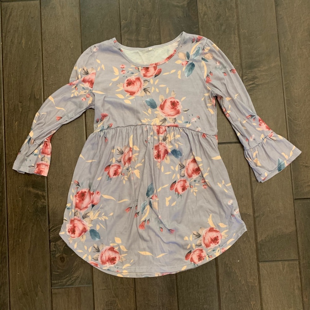 Floral flowy top